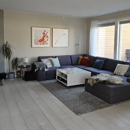 Spacious House For Ons Villa *